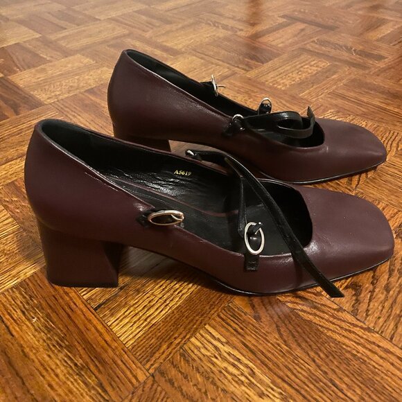 Napoleoni Burgundy Leather Kitten Heels - Picture 1 of 4